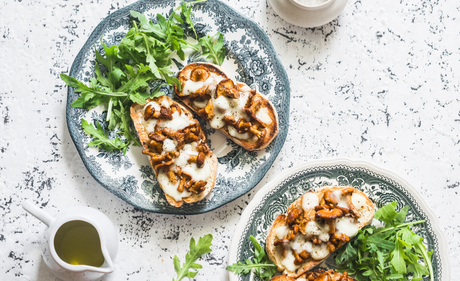 Toast med sopp og cottage cheese